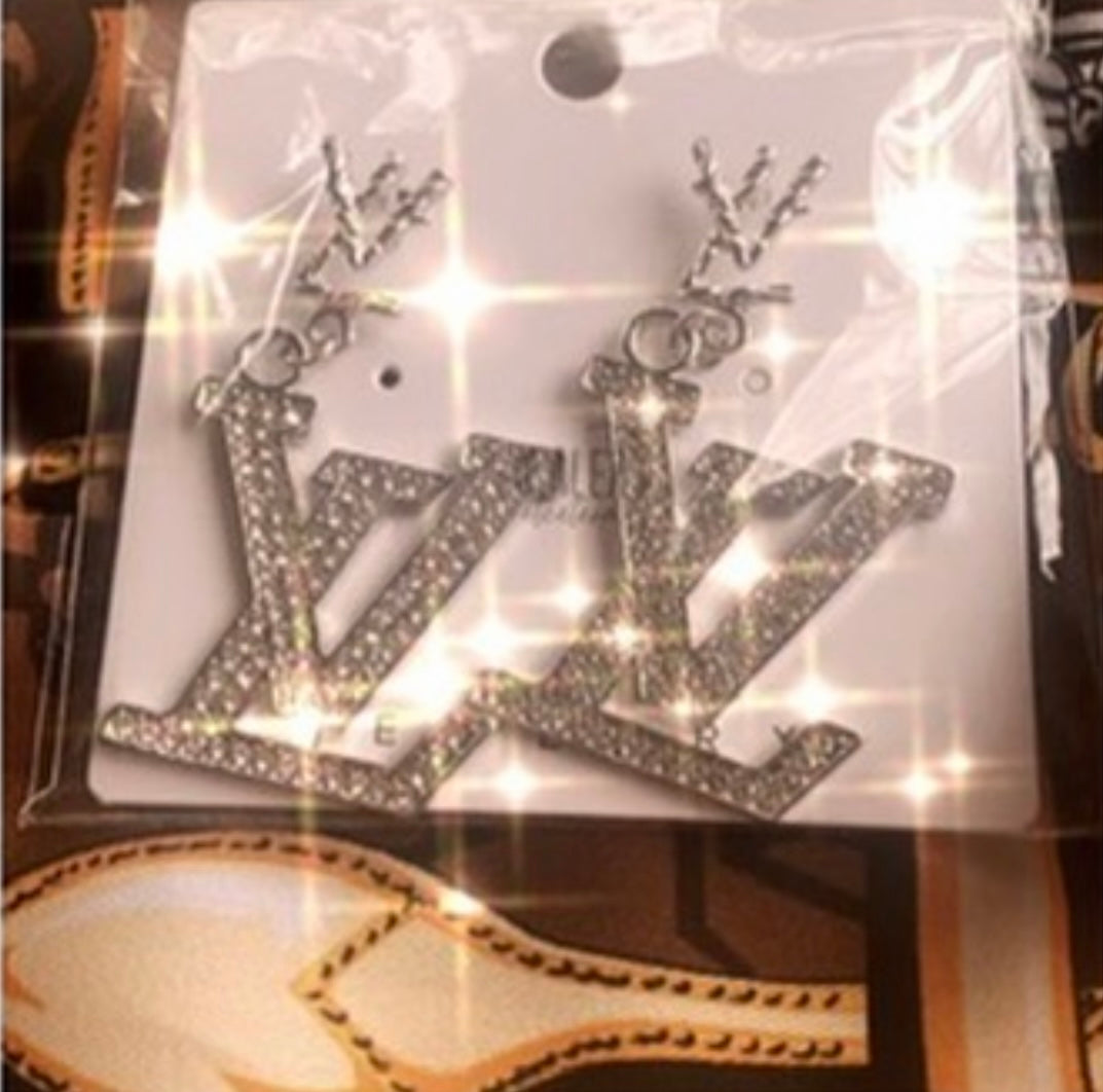 Lady Vee Drop Earrings - silver